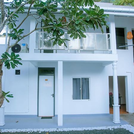 Anchorage Mirissa Otel Dış mekan fotoğraf