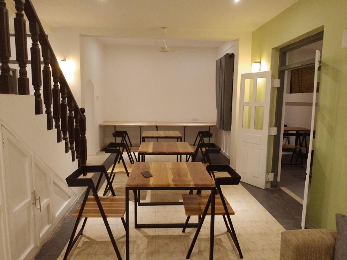 Anchorage Mirissa Otel Dış mekan fotoğraf