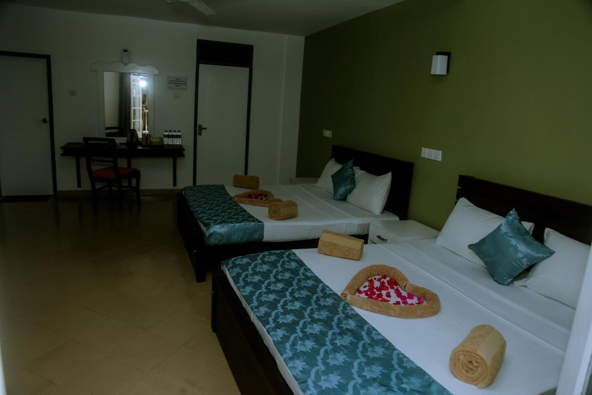 Anchorage Mirissa Otel Dış mekan fotoğraf